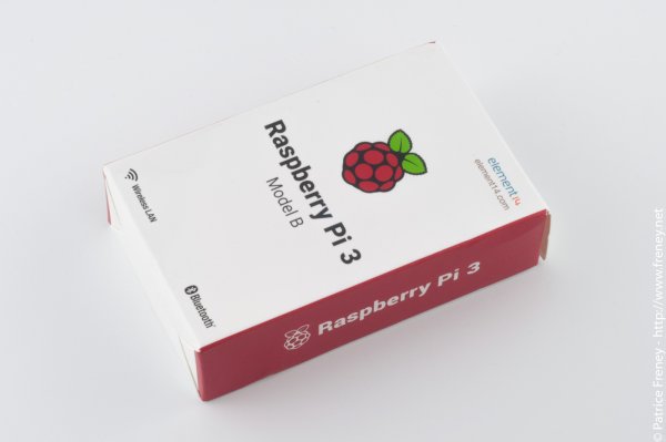 Le Raspberry Pi 3 dans sa boîte