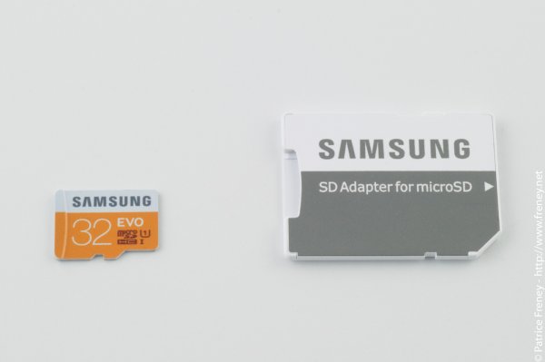 La carte micro-SD et son adaptateur